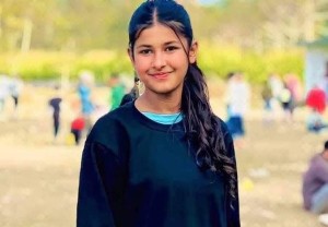 डडेल्धुरा टपर बनिन् शिक्षक परिवारकी छोरी आकृति,  विज्ञान लिएर स्वास्थ्य क्षेत्र रोज्ने लक्ष्य