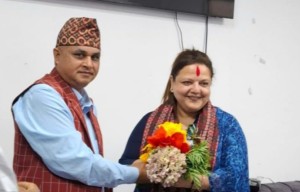 डडेल्धुरा अस्पतालमा मेसु डा. सुधाले जिम्मेवारी सम्हालिन्