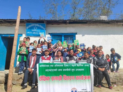 आइन्स्टाइन पब्लिक स्कुलले मनायो वार्षिकोत्सव