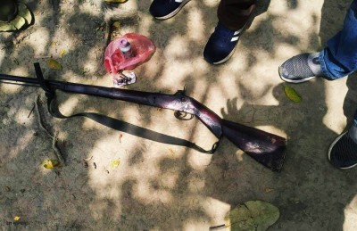 डोटीमा शिकार खेल्न जाँदा गोली लागेर एक जनाको मृत्यु