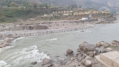 दार्चुलाको नेपाली भूमिमा भारतको तटबन्ध