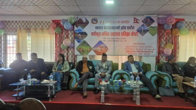 डोटीमा प्रदेशस्तरीय स्वास्थ्य समीक्षा गोष्ठी सुरु, राज्यमन्त्री खड्काद्वारा उद्घाटन