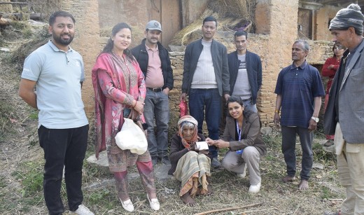बझाङकी तुलसीदेवीलाई ९६ वर्षमा नागरिकता, अहिले पनि बारीमा काम गर्ने जाँगर