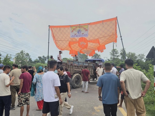 झलारीमा युवकको मृत्युपछि सडक आन्दोलन, महेन्द्र राजमार्ग अवरुद्ध