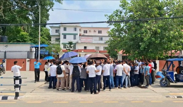 सुदूरपश्चिमका स्वास्थ्यकर्मी आन्दोलित, आकस्मिकबाहेक सेवा बन्द