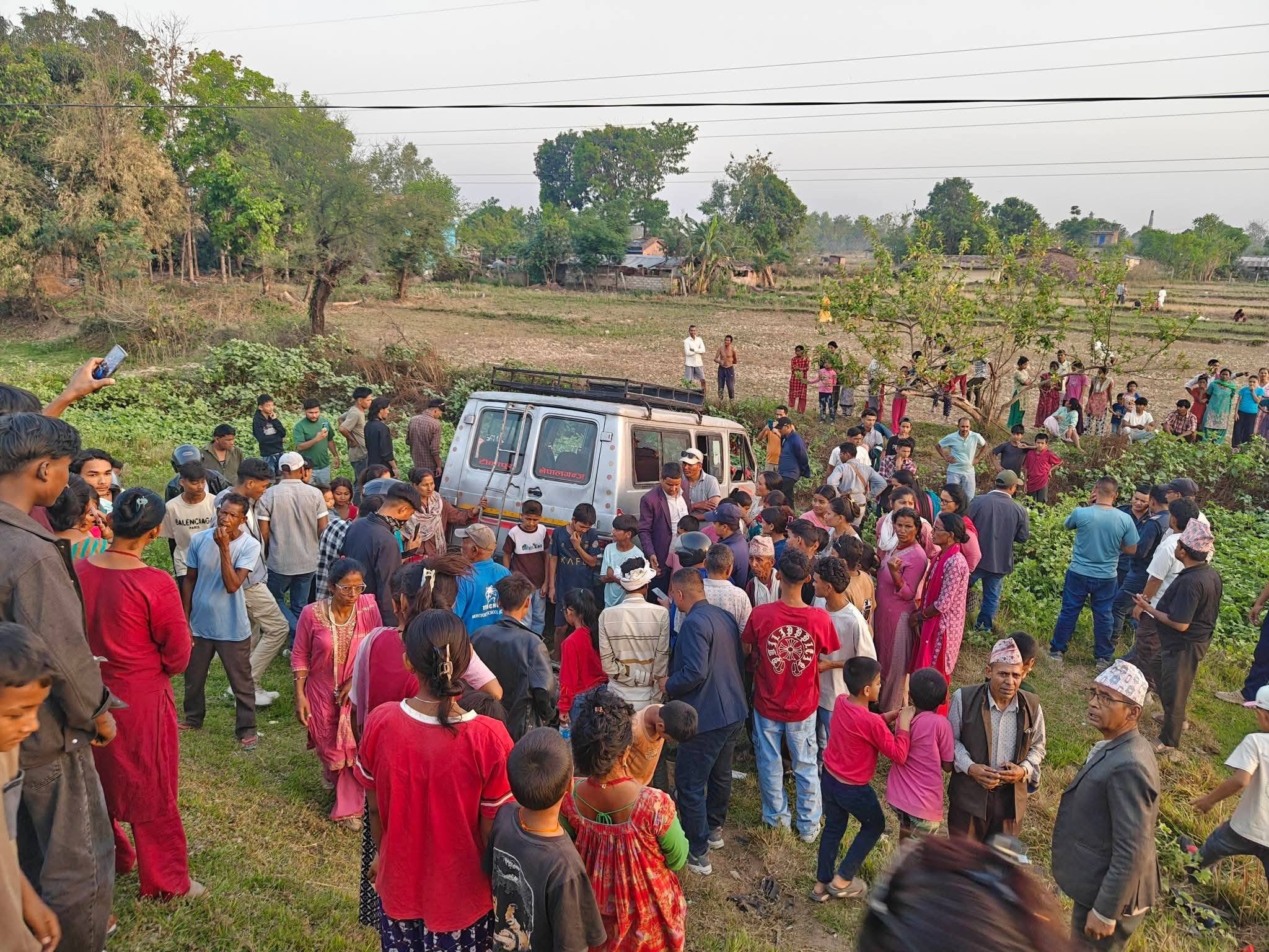 कैलालीमा हाइसले मोटरसाइकललाई दियो ठक्कर, दुई जनाको मृत्यु