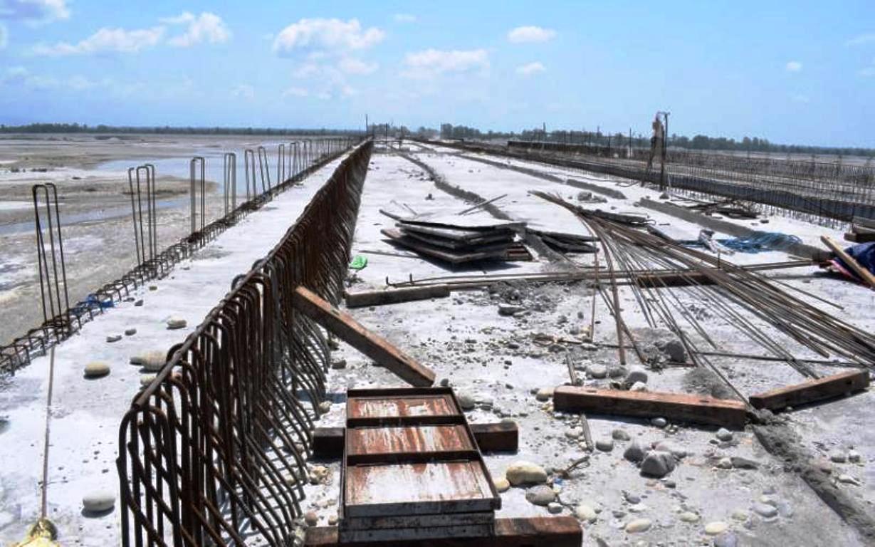 महाकालीमा निर्माणाधीन पुल अलपत्र हुँदा आर्थिक नाका बनाउने योजना अन्योल