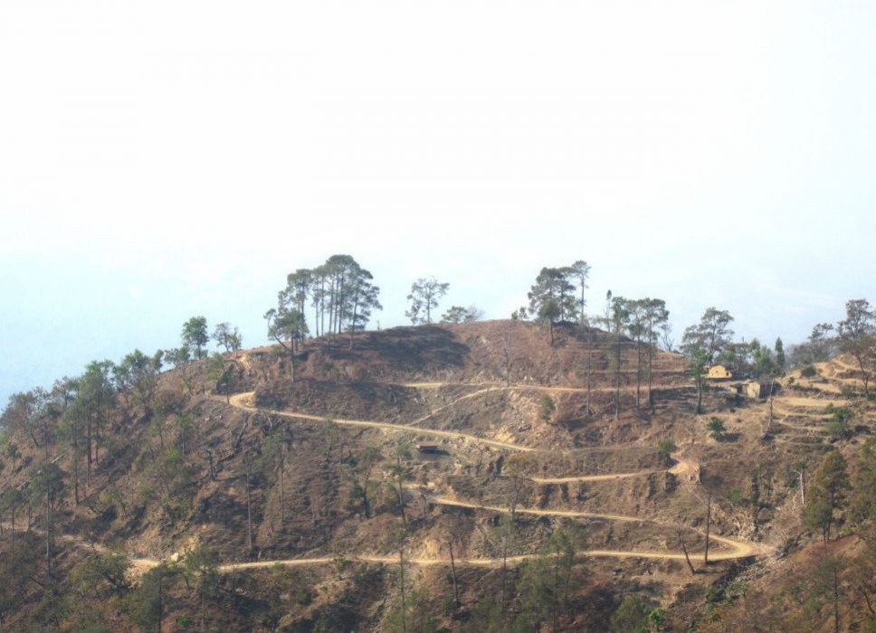 भीमदत्त राजमार्गको विकल्प बन्ने सडक अलपत्र, स्थानीयको पीडा कहिले सुन्ने ?