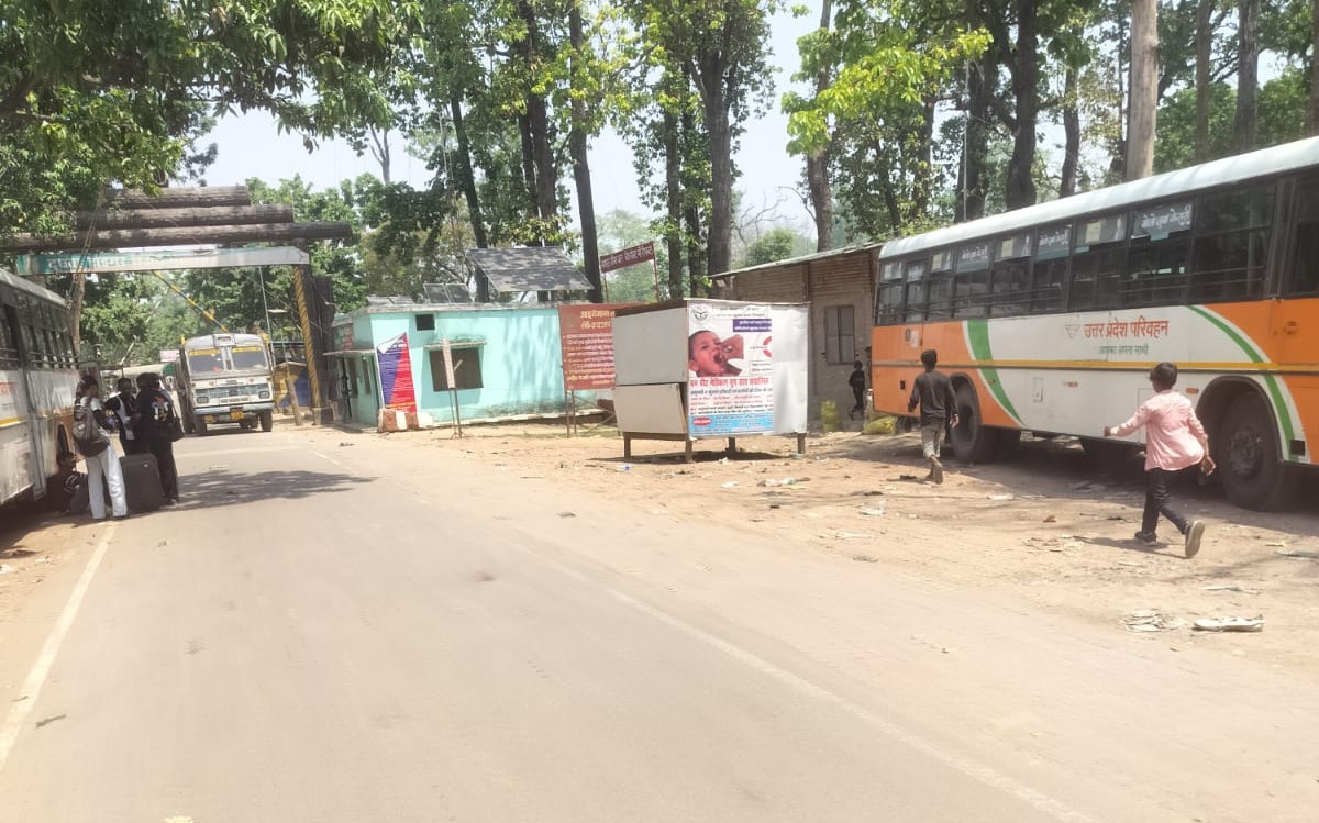 गौरीफन्टा नाकाबाट १०० रुपैयाँ बढीको सामान ल्याउन नदिइएको हो ?